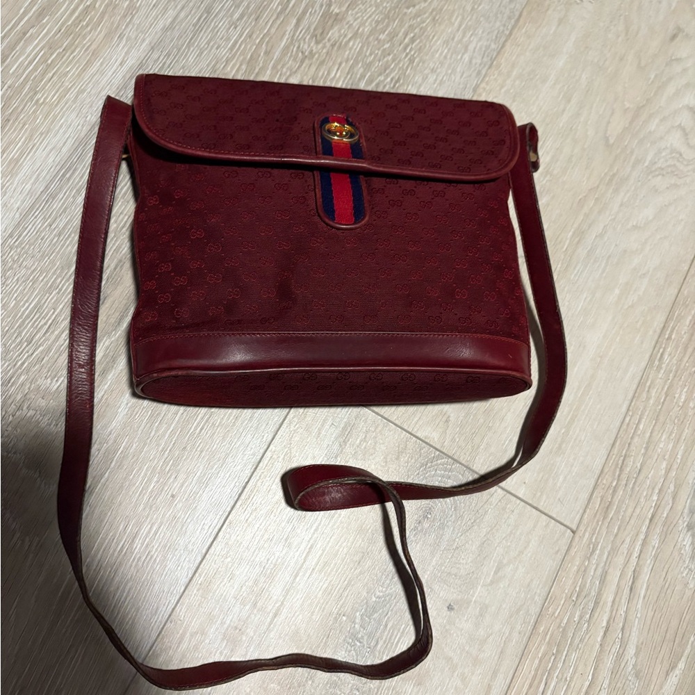 Gucci Vintage Micro Guccissima in a burgundy canvas & leather crossbody bag - Picture 3 of 16